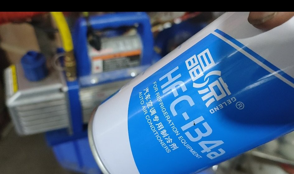 空調什么狀態(tài)才加雪種