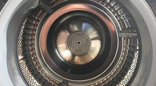 如何清洗波輪洗衣機內(nèi)部的污垢