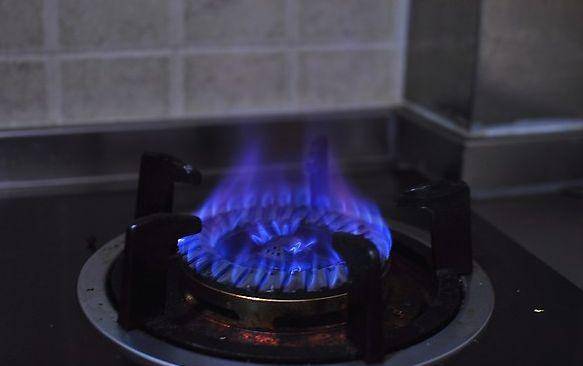 煤氣灶火苗小怎么回事