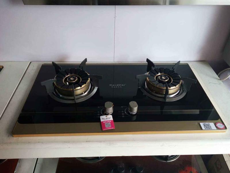 燃?xì)庠钤趺辞逑? alt=