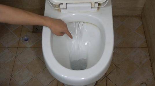 馬桶堵了怎么辦