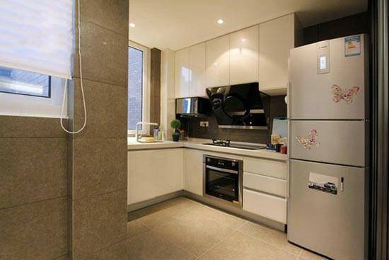 ���䱳�������پ��x