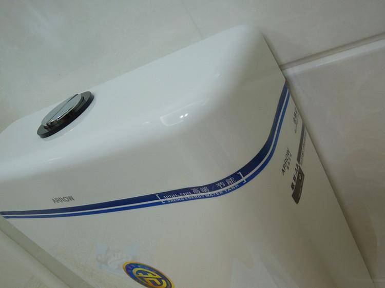 廁所水箱漏水怎么辦