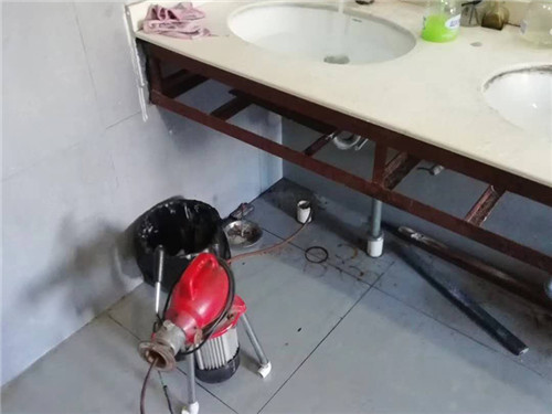 廣州赤崗疏通下水管道公司電話號(hào)碼_隨時(shí)上門(mén)