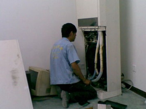 ���ڴ��˹�C(j��)���{(di��o)�S���M(f��i)��_ƽ�r(ji��)���M(f��i)