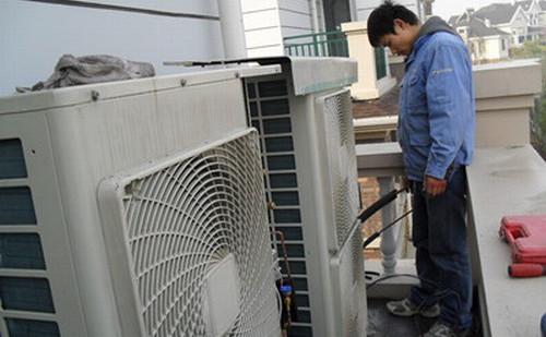 ��ɽ���Ŀ��{���ϾS���T��_ƽ�r���M