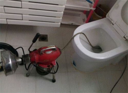 �V����̶��ˮ���ܵ���ͨ�r(ji��)��_�������T